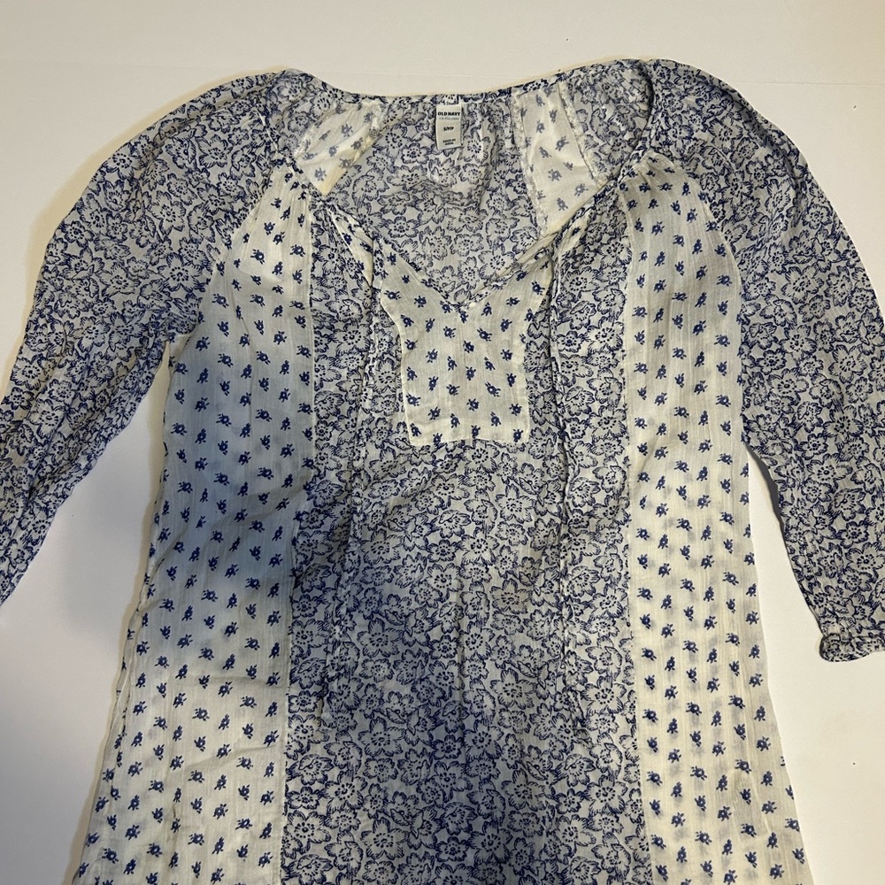 Old Navy Blue and White Floral Blouse